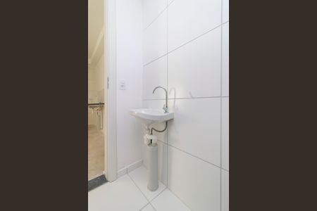 Apartamento à venda com 37m², 2 quartos e sem vaga Apartamento à venda com 37m², 2 quartos e sem vagaBanheiro