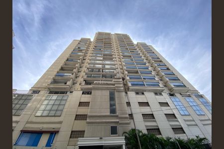 Apartamento para alugar com 41m², 1 quarto e 1 vaga Apartamento para alugar com 41m², 1 quarto e 1 vagaFachada