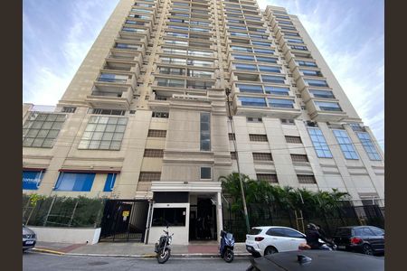 Apartamento para alugar com 41m², 1 quarto e 1 vaga Apartamento para alugar com 41m², 1 quarto e 1 vagaFachada