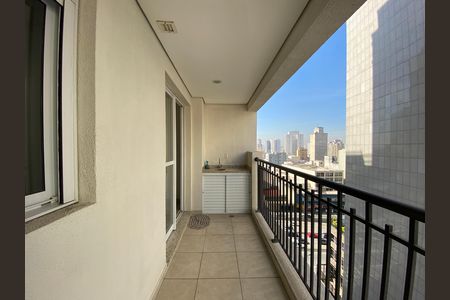 Apartamento para alugar com 41m², 1 quarto e 1 vaga Apartamento para alugar com 41m², 1 quarto e 1 vagaVaranda