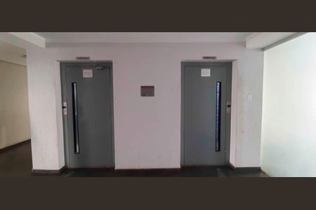 Apartamento para alugar com 57m², 2 quartos e 1 vaga Apartamento para alugar com 57m², 2 quartos e 1 vagaElevadores