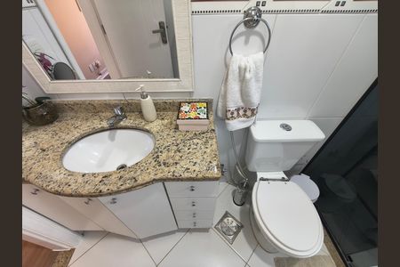Casa de condomínio à venda com 319m², 5 quartos e 2 vagas Casa de condomínio à venda com 319m², 5 quartos e 2 vagasBanheiro Suite 5