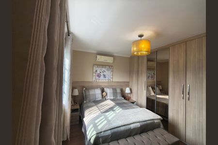 Casa de condomínio à venda com 319m², 5 quartos e 2 vagas Casa de condomínio à venda com 319m², 5 quartos e 2 vagasQuarto 4 Suite
