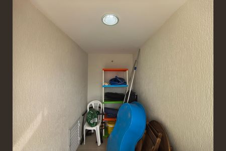 Casa de condomínio à venda com 319m², 5 quartos e 2 vagas Casa de condomínio à venda com 319m², 5 quartos e 2 vagasQuartinho Piscina / Dispensa