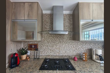 Casa de condomínio à venda com 319m², 5 quartos e 2 vagas Casa de condomínio à venda com 319m², 5 quartos e 2 vagasCozinha