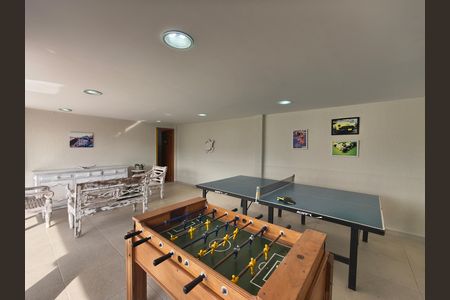 Casa de condomínio à venda com 319m², 5 quartos e 2 vagas Casa de condomínio à venda com 319m², 5 quartos e 2 vagasSala de Jogos / Quintal / Area Social
