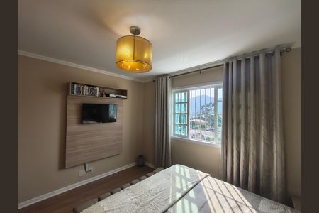 Casa de condomínio à venda com 319m², 5 quartos e 2 vagas Casa de condomínio à venda com 319m², 5 quartos e 2 vagasQuarto 4 Suite