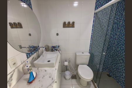 Casa de condomínio à venda com 319m², 5 quartos e 2 vagas Casa de condomínio à venda com 319m², 5 quartos e 2 vagasBanheiro Suite 3
