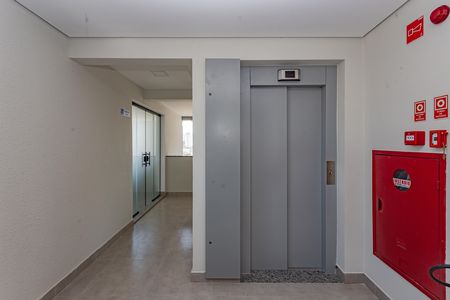 Studio para alugar com 32m², 1 quarto e sem vagaElevador