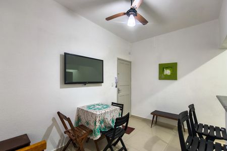 Sala de apartamento para alugar com 1 quarto, 37m² em Guilhermina, Praia Grande