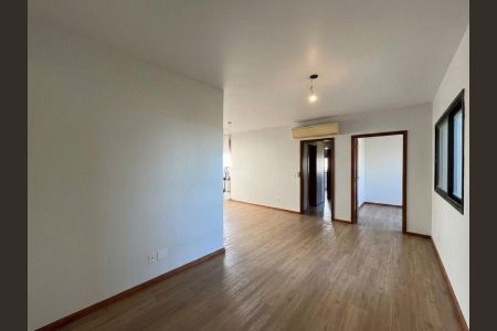 Apartamento para alugar com 140m², 3 quartos e 2 vagas Apartamento para alugar com 140m², 3 quartos e 2 vagasSala