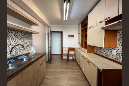 Apartamento para alugar com 140m², 3 quartos e 2 vagas Apartamento para alugar com 140m², 3 quartos e 2 vagasCozinha