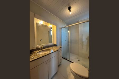 Apartamento para alugar com 140m², 3 quartos e 2 vagas Apartamento para alugar com 140m², 3 quartos e 2 vagasBanheiro 2