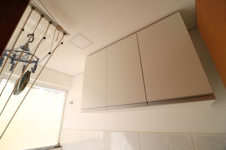 Apartamento para alugar com 58m², 2 quartos e 1 vagaÁrea de Serviço