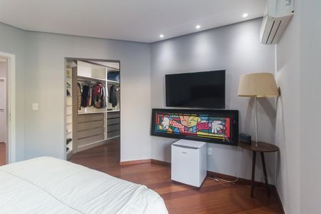 Casa de condomínio para alugar com 300m², 3 quartos e 4 vagas Casa de condomínio para alugar com 300m², 3 quartos e 4 vagasQuarto 1 - Suíte