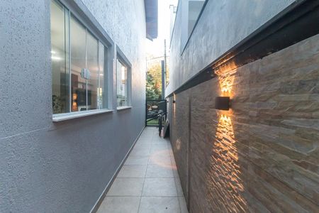 Casa de condomínio para alugar com 300m², 3 quartos e 4 vagas Casa de condomínio para alugar com 300m², 3 quartos e 4 vagasCorredor