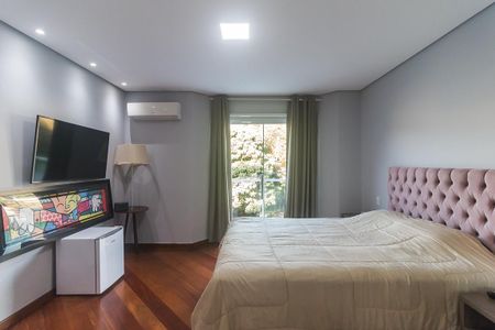 Casa de condomínio para alugar com 300m², 3 quartos e 4 vagas Casa de condomínio para alugar com 300m², 3 quartos e 4 vagasQuarto 1 - Suíte