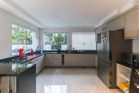 Casa de condomínio para alugar com 300m², 3 quartos e 4 vagas Casa de condomínio para alugar com 300m², 3 quartos e 4 vagasCozinha