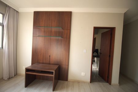 Sala de Estar de apartamento à venda com 2 quartos, 65m² em Nova Suíça, Belo Horizonte