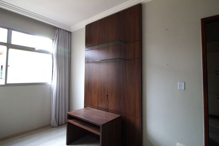 Sala de Estar de apartamento à venda com 2 quartos, 65m² em Nova Suíça, Belo Horizonte