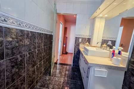 Casa à venda com 125m², 3 quartos e 3 vagasBanheiro da Suíte 1