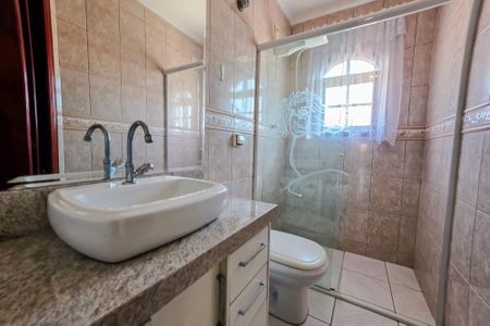 Casa à venda com 125m², 3 quartos e 3 vagasBanheiro da Suíte 3