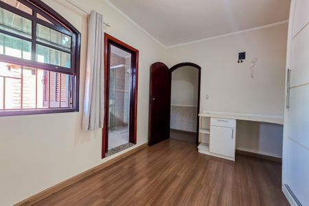 Casa à venda com 125m², 3 quartos e 3 vagasSuíte 2