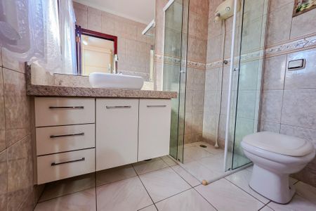 Casa à venda com 125m², 3 quartos e 3 vagasBanheiro da Suíte 2