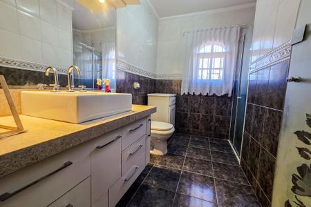 Casa à venda com 125m², 3 quartos e 3 vagasBanheiro da Suíte 1
