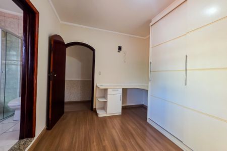 Casa à venda com 125m², 3 quartos e 3 vagasSuíte 2