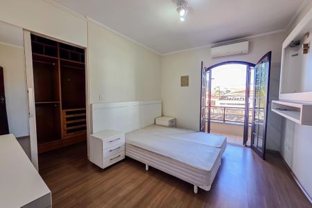 Casa à venda com 125m², 3 quartos e 3 vagasSuíte 1