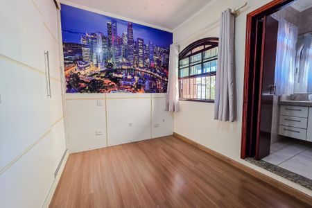 Casa à venda com 125m², 3 quartos e 3 vagasSuíte 2