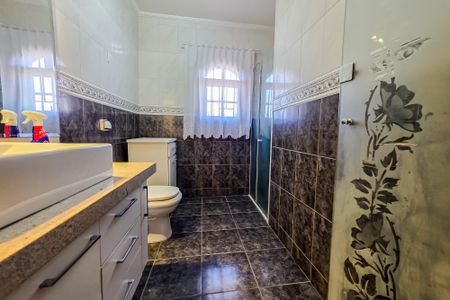 Casa à venda com 125m², 3 quartos e 3 vagasBanheiro da Suíte 1