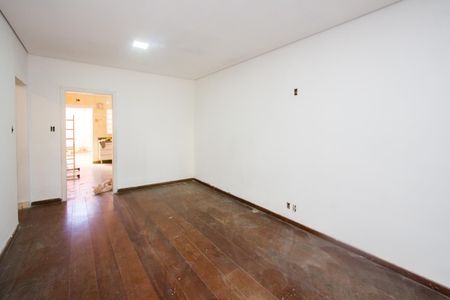 Casa para alugar com 3 quartos, 100m² em Vila Cordeiro, São Paulo