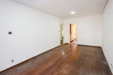 Casa para alugar com 3 quartos, 100m² em Vila Cordeiro, São Paulo