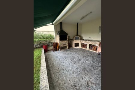 Apartamento à venda com 66m², 3 quartos e 2 vagas Apartamento à venda com 66m², 3 quartos e 2 vagasChurrasqueira