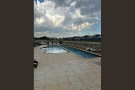 Apartamento à venda com 66m², 3 quartos e 2 vagas Apartamento à venda com 66m², 3 quartos e 2 vagasPiscina