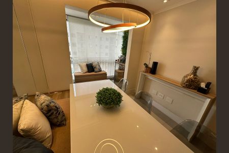 Apartamento à venda com 66m², 3 quartos e 2 vagas Apartamento à venda com 66m², 3 quartos e 2 vagasSala de Jantar