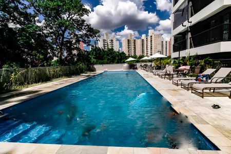 Apartamento à venda com 36m², 1 quarto e 1 vaga Apartamento à venda com 36m², 1 quarto e 1 vagaÁrea comum - Piscina