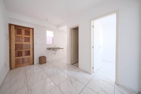 Sala/Cozinha de apartamento para alugar com 2 quartos, 32m² em Cidade Líder, São Paulo