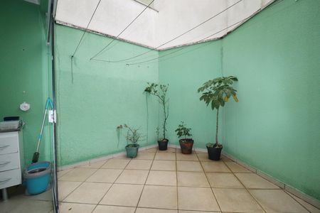Casa à venda com 151m², 3 quartos e 4 vagasQuintal
