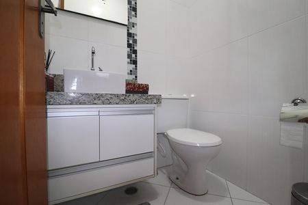 Casa à venda com 151m², 3 quartos e 4 vagasLavabo