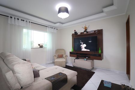 Casa à venda com 151m², 3 quartos e 4 vagasSala