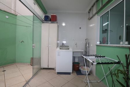 Casa à venda com 151m², 3 quartos e 4 vagasÁrea de Serviço