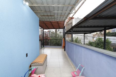 Casa para alugar com 70m², 5 quartos e 1 vagasala casa 2