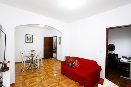 Casa para alugar com 70m², 5 quartos e 1 vagasala casa 1