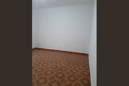 Casa à venda com 180m², 3 quartos e 2 vagas Casa à venda com 180m², 3 quartos e 2 vagasQuarto