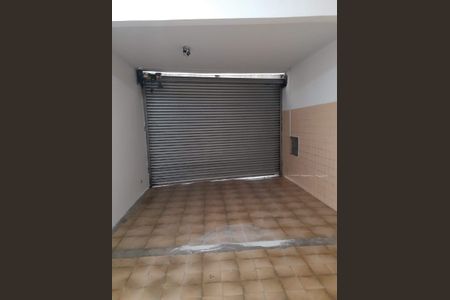 Casa à venda com 180m², 3 quartos e 2 vagas Casa à venda com 180m², 3 quartos e 2 vagasGaragem
