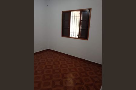 Casa à venda com 180m², 3 quartos e 2 vagas Casa à venda com 180m², 3 quartos e 2 vagasQuarto