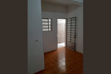 Casa à venda com 180m², 3 quartos e 2 vagas Casa à venda com 180m², 3 quartos e 2 vagasSala